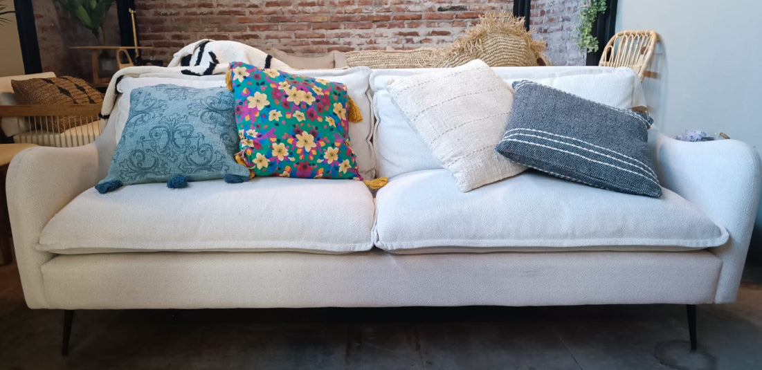 Cómo hacer que tu sofá se robe el protagonismo del living