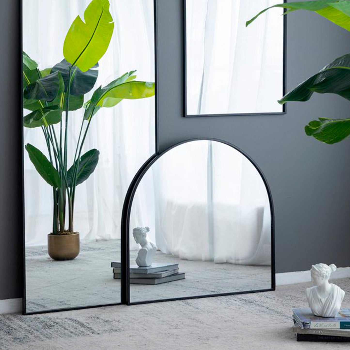 espejo-arco-metal-negro-babilonia-84-x-3-x-79-cm