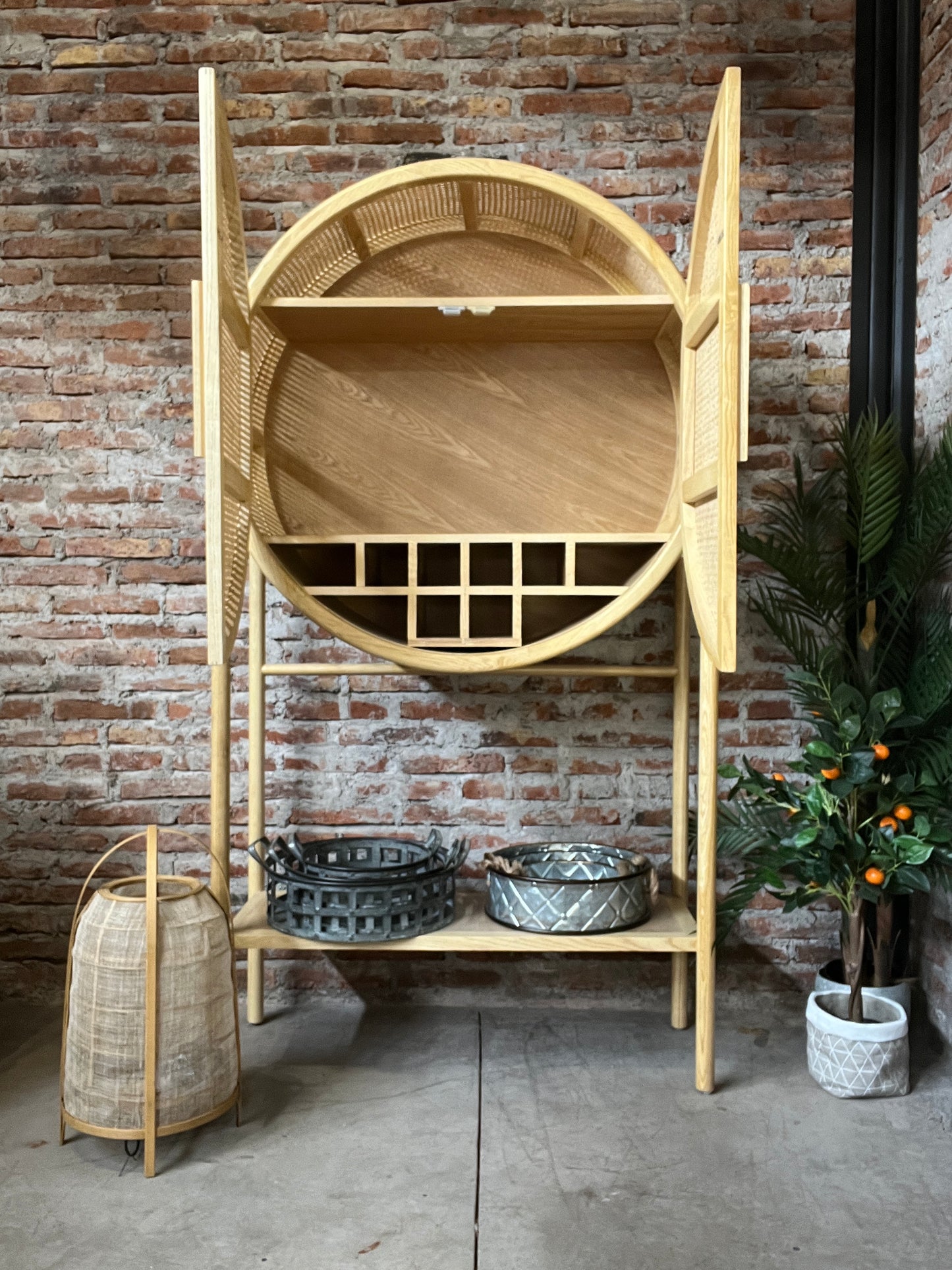 Estantería Nara Madera de Fresno y Rattan 120 x 35 x 200 cm Living Blue