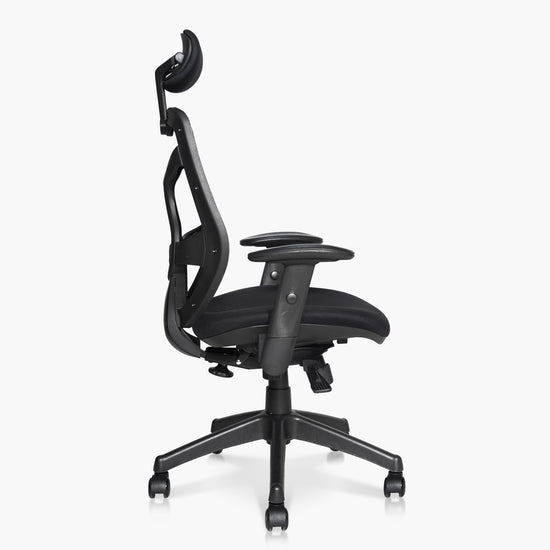 copia-de-silla-ejecutiva-lotto-con-cabecero-negro-form-design