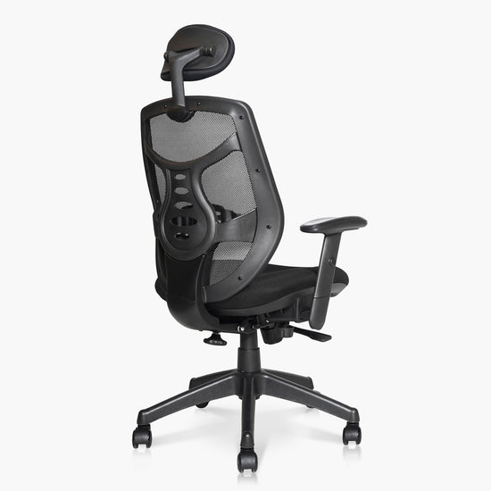 copia-de-silla-ejecutiva-lotto-con-cabecero-negro-form-design