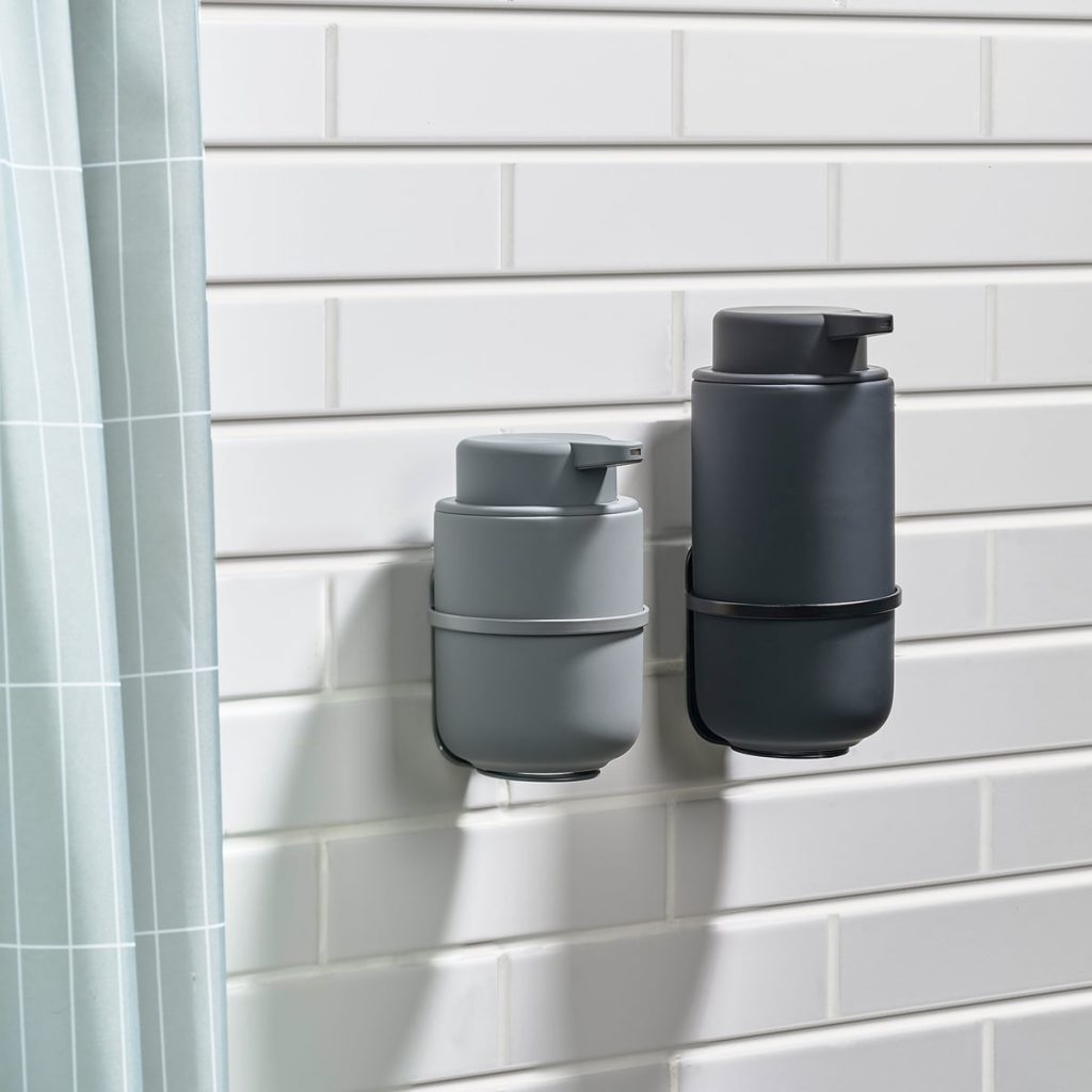 Soporte de pared Dispensadores Ume Negro Zone Denmark