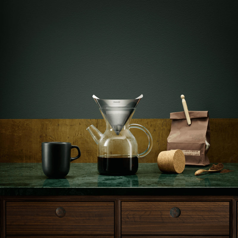 cafetera-de-cafe-vertido-eva-solo