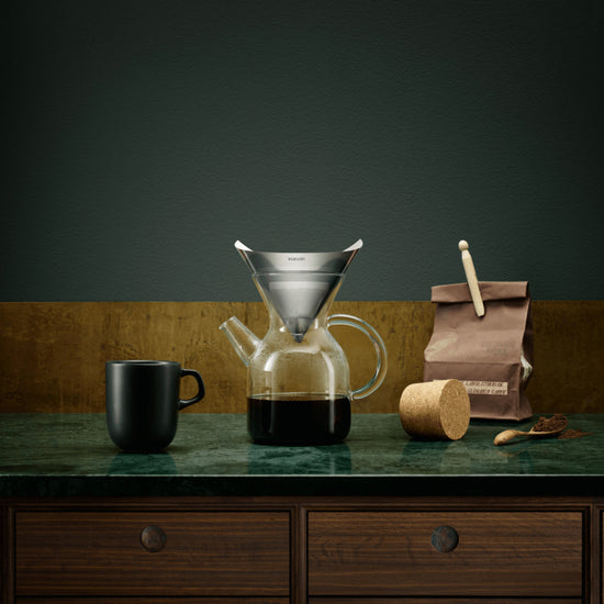 cafetera-de-cafe-vertido-eva-solo