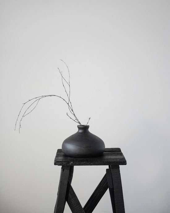 Florero de Madera Negro