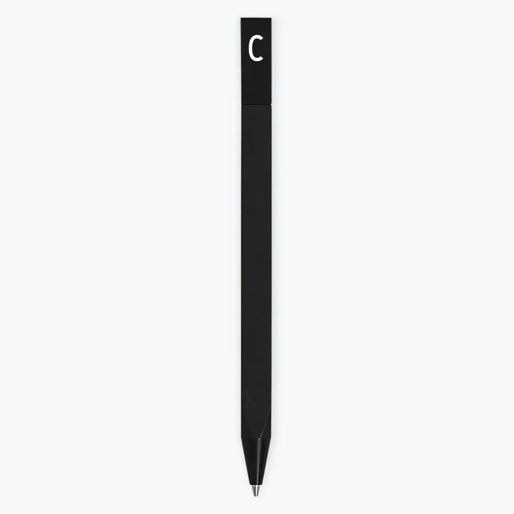 boligrafo-personal-con-letra-individual-de-la-a-a-la-z