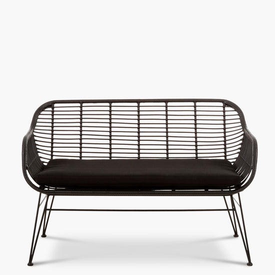 banca-terraza-ratan-creta-negro-form-design