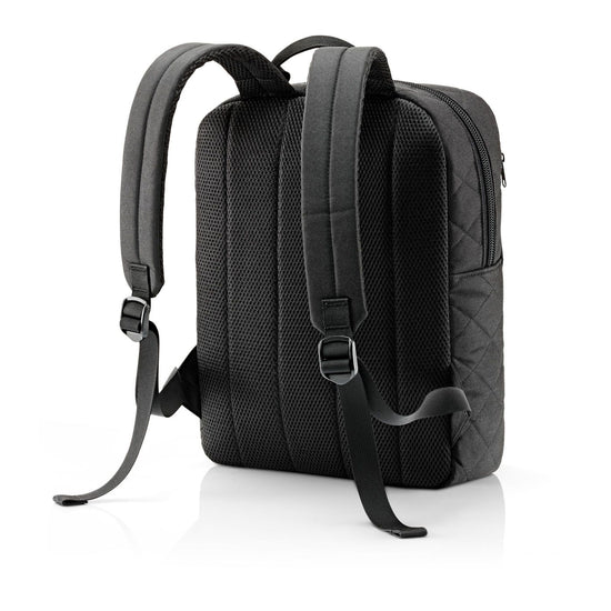 mochila-classic-backpack-m-rhombus-black-reisenthel