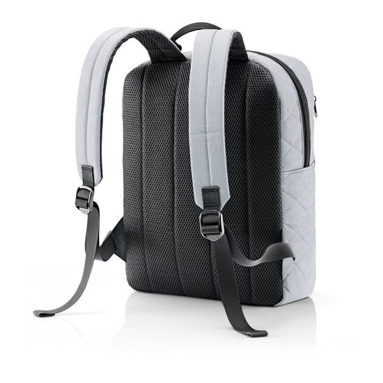 mochila-classic-backpack-m-rhombus-light-grey-reisenthel