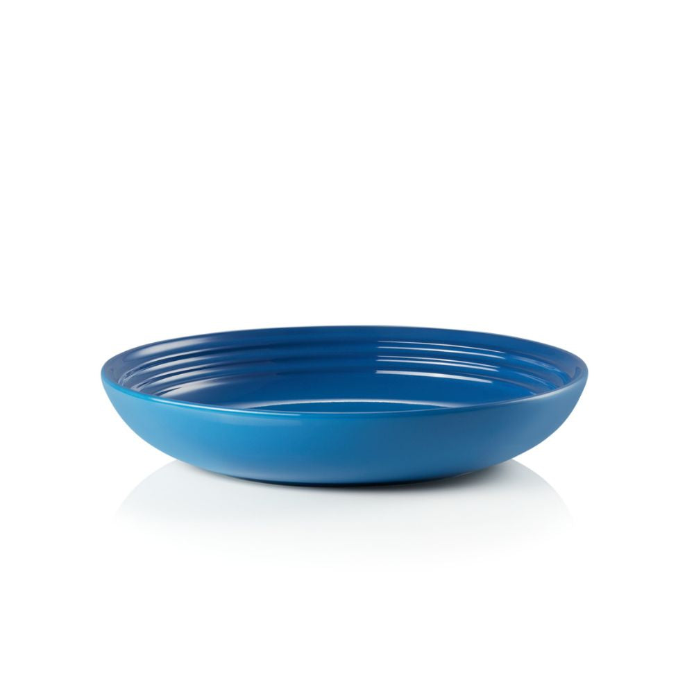 plato-hondo-vancouver-25-cm-azul-marseille-le-creuset