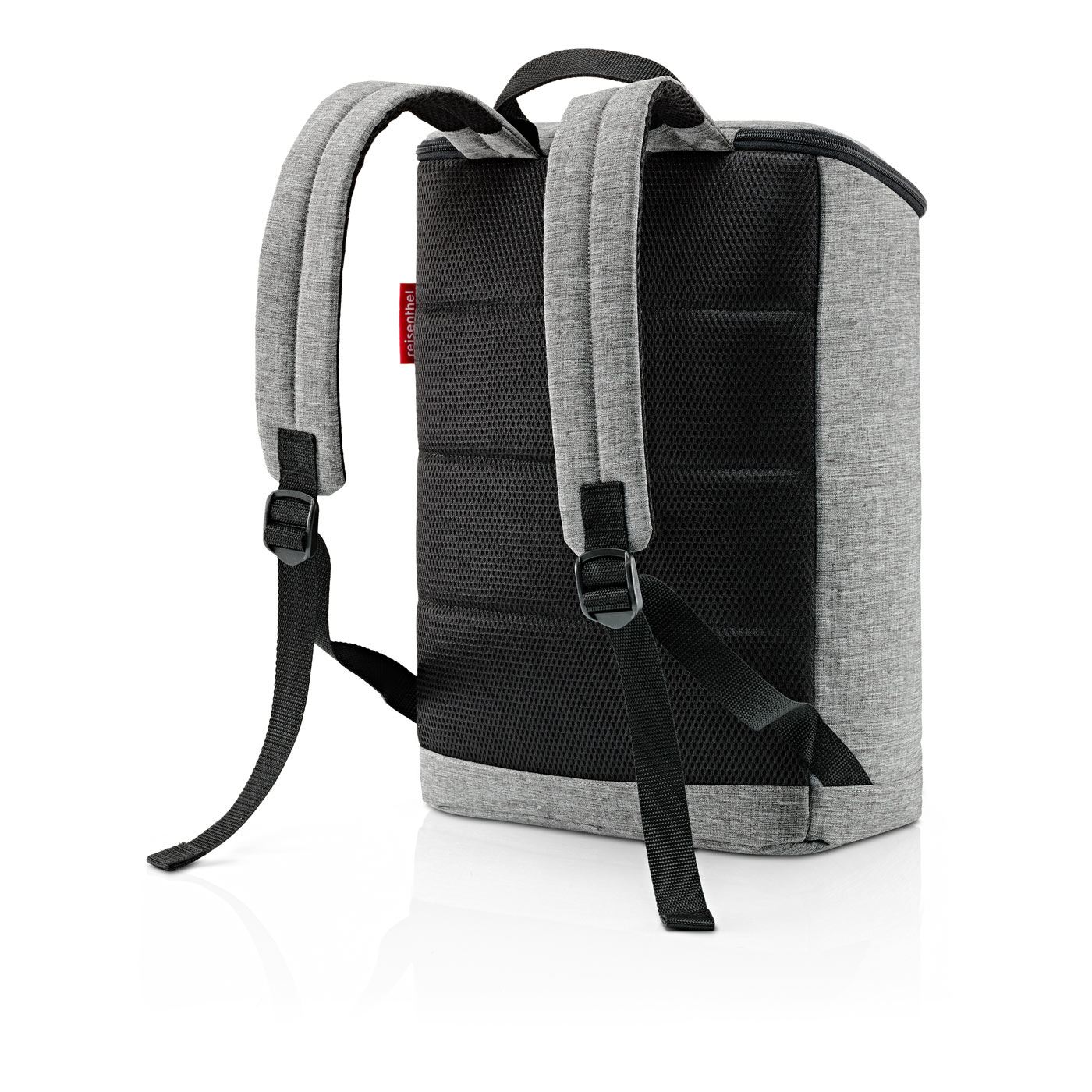 mochila-overnighter-backpack-m-twist-silver-reisenthel