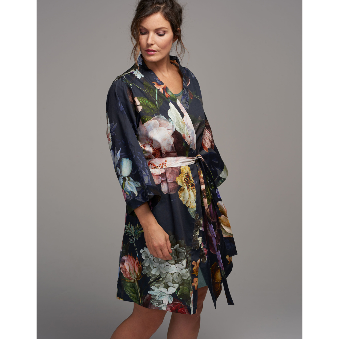 kimono-fleur-night-blue-essenza