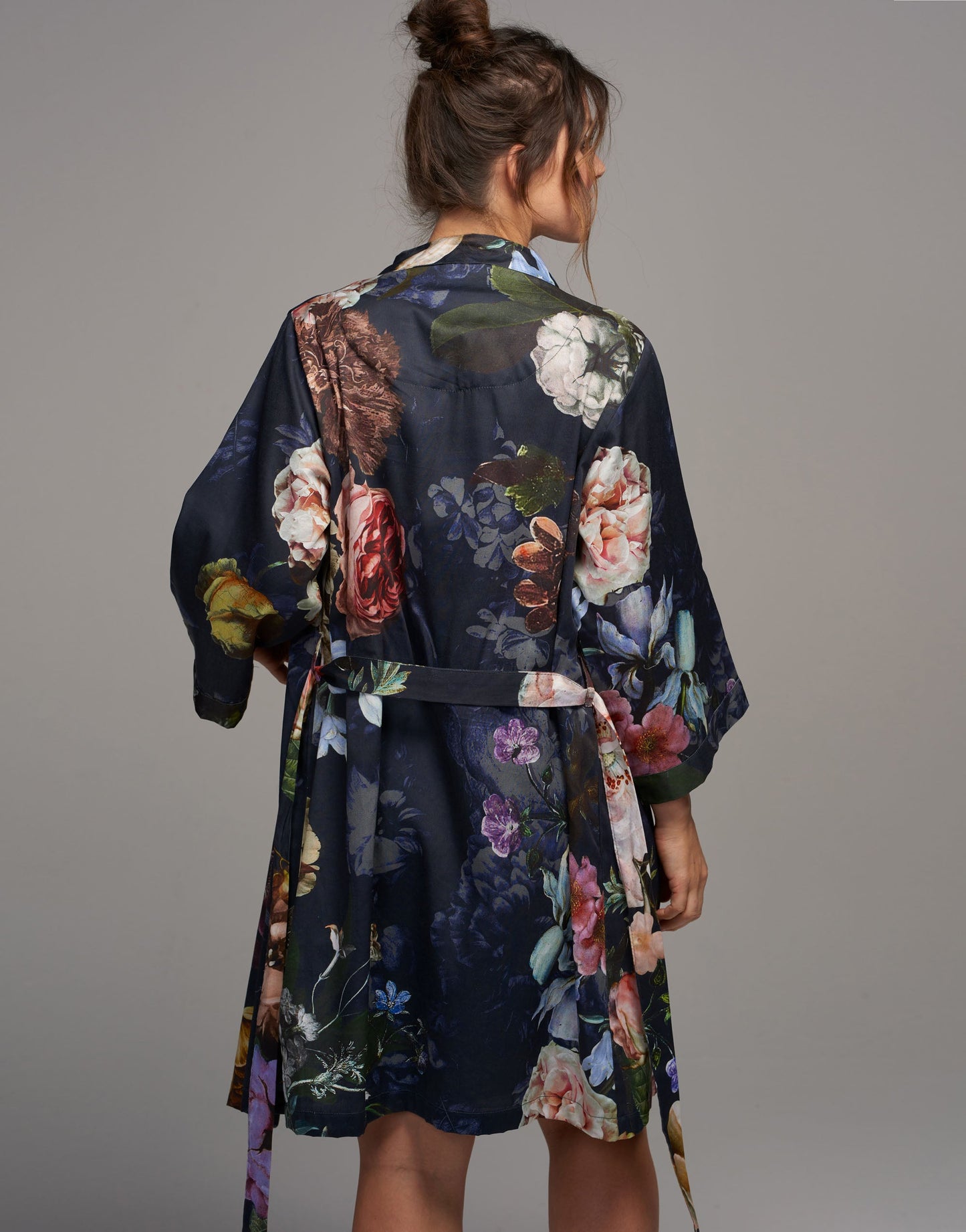 kimono-fleur-night-blue-essenza