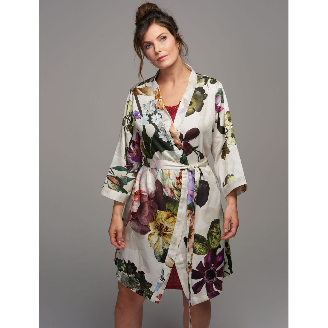 kimono-fleur-ecru-essenza