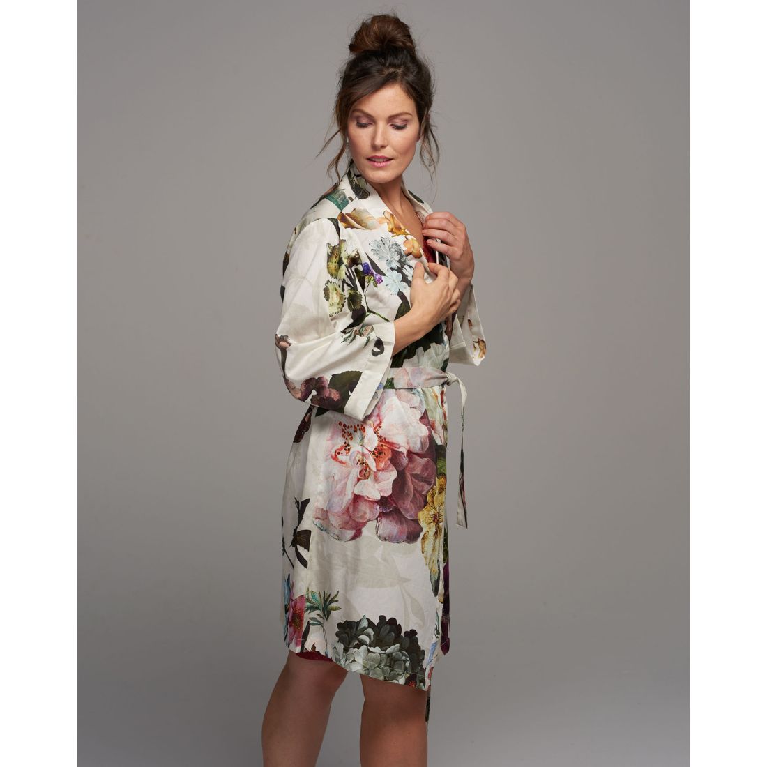 kimono-fleur-ecru-essenza