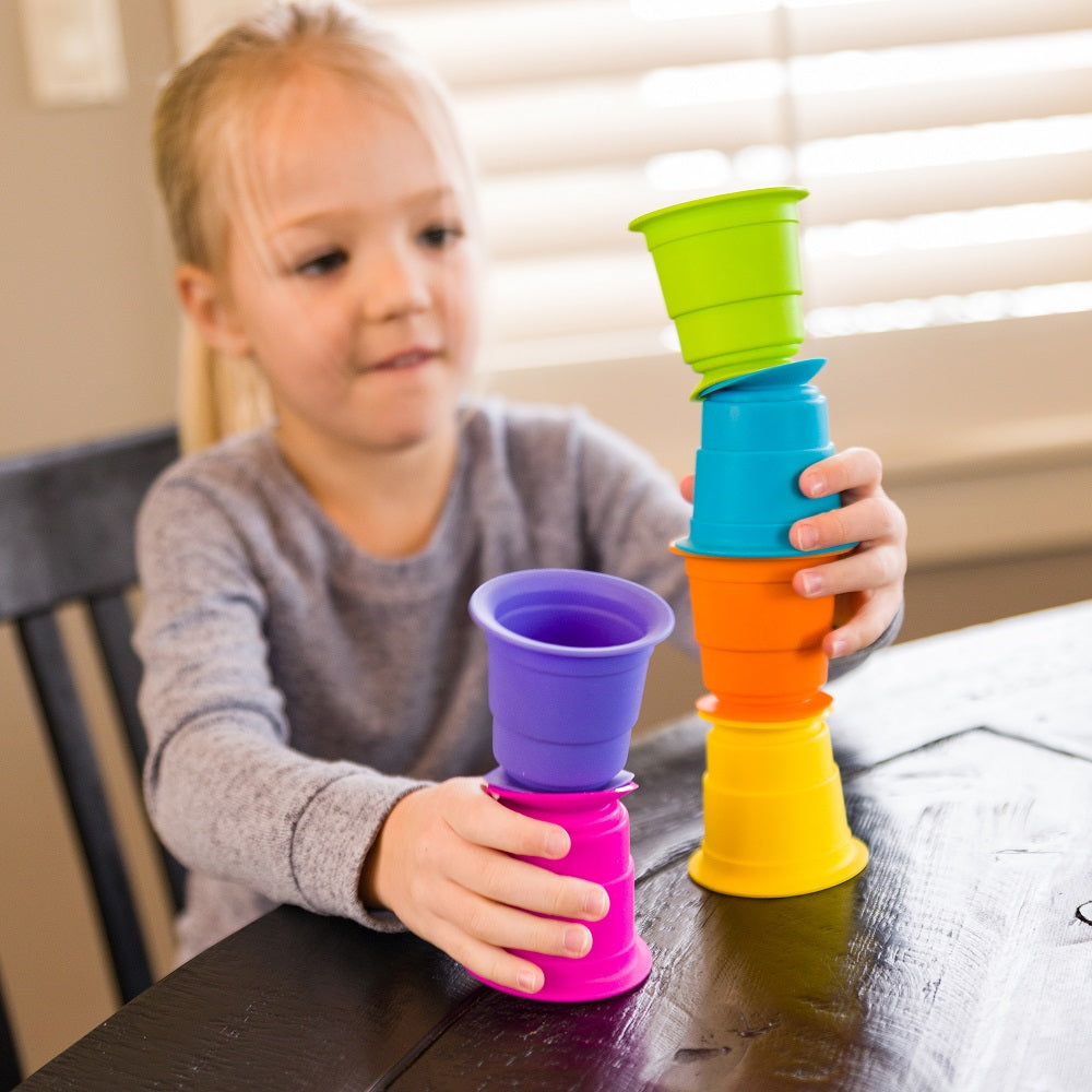 Vasos De Construcción Suction Kupz FatBrain Toys