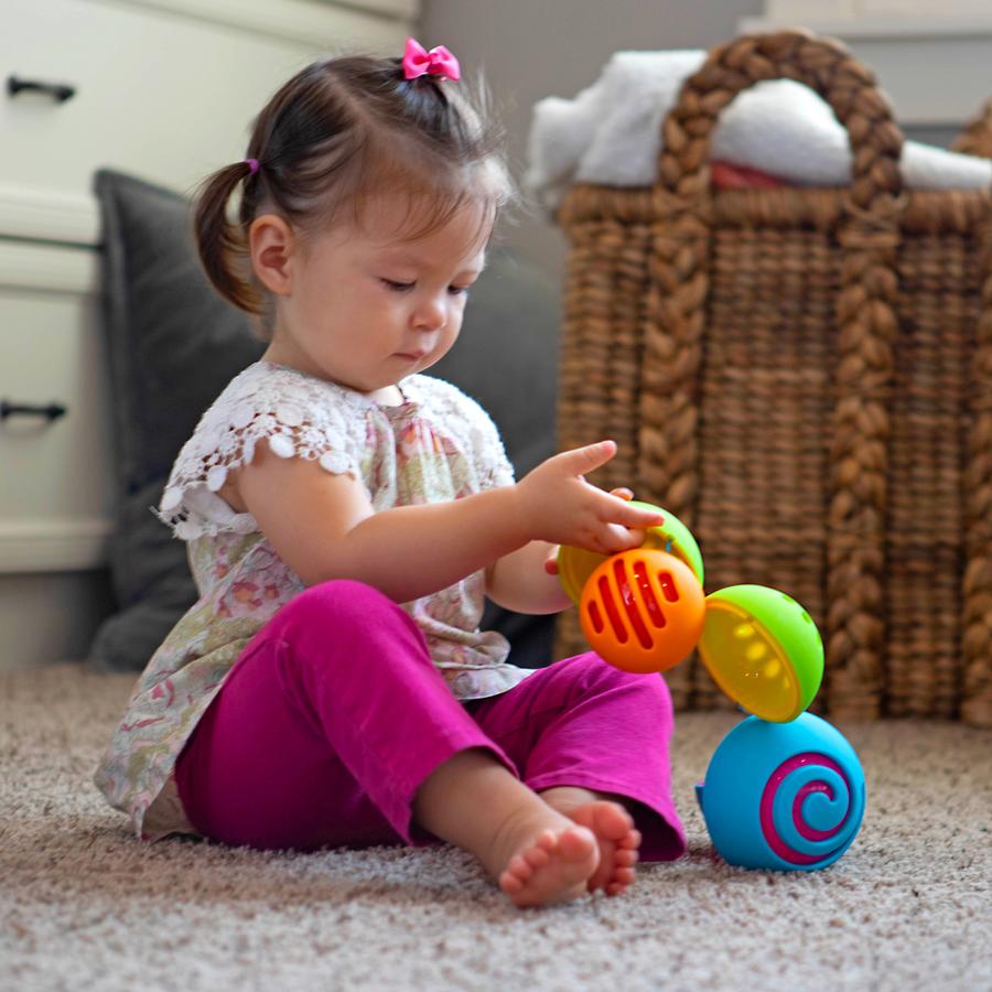 Pelotas Sensoriales Anidables Y Unidas Oombeeball FatBrain Toys