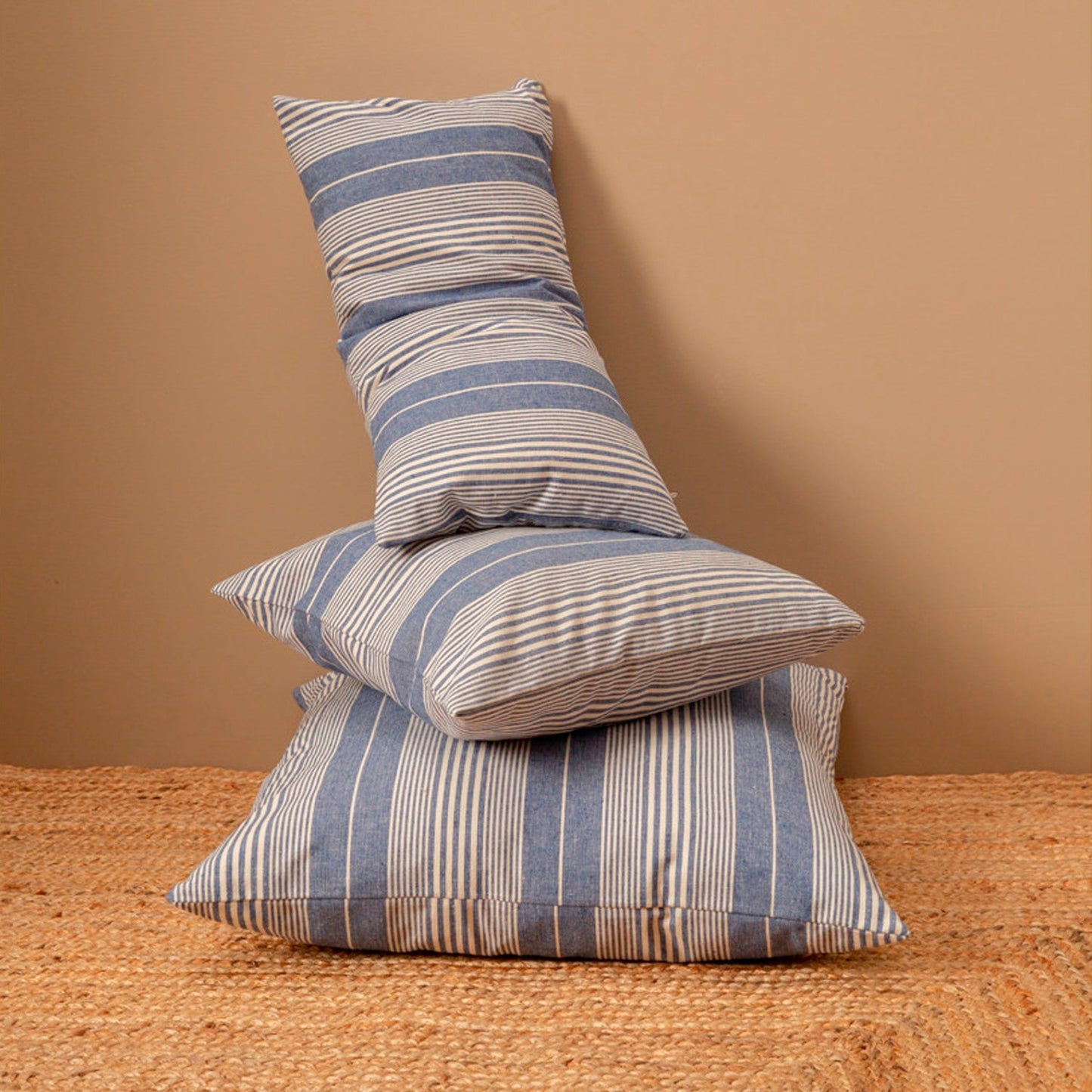 Funda Cojin Tosa Azul 60x60 Calma House