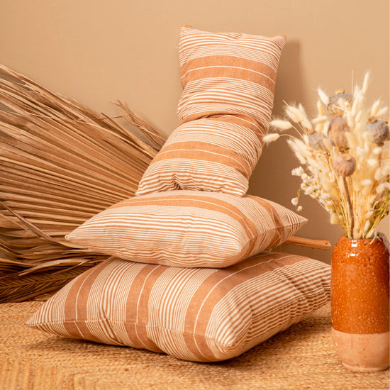 funda-cojin-tosa-tierra-60x60-calma-house