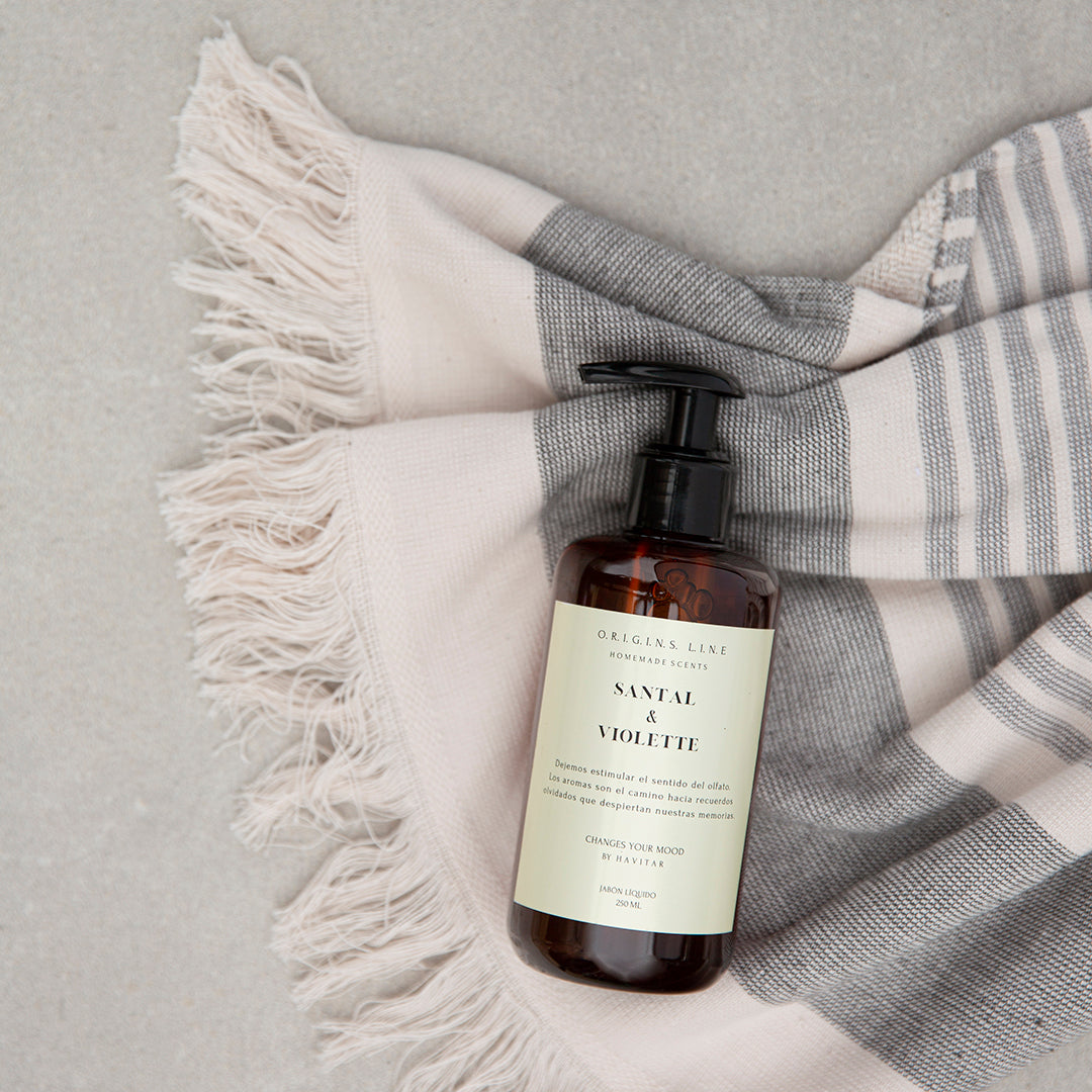 jabon-liquido-pet-250-ml-santal-violette-havitar