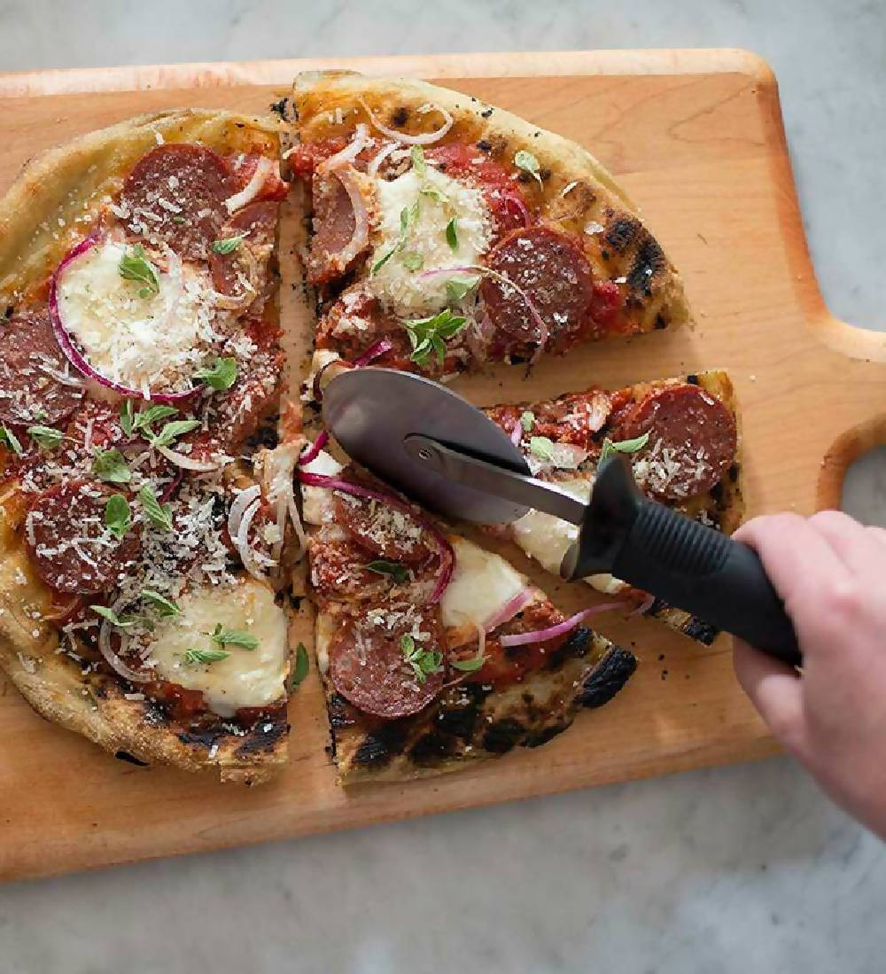 cortador-de-pizza-oxo