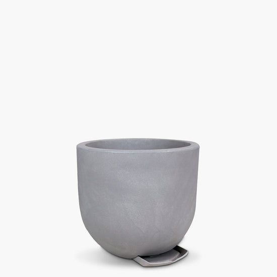 macetero-lauca-gris-claro-40-x-40-x-35-cm-form-design