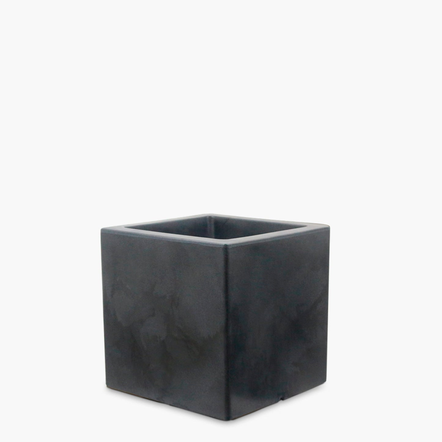 macetero-patagonia-gris-oscuro-40-x-40-x-40-cm-form-design