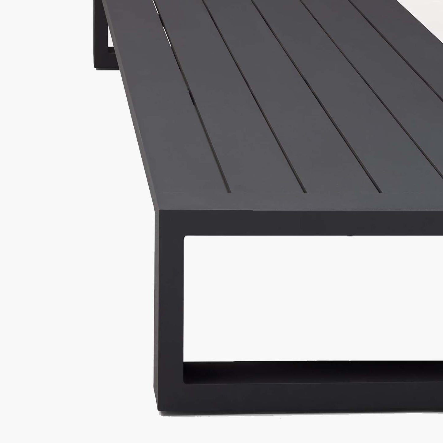mesa-centro-terraza-montego-gris-oscuro-form-design