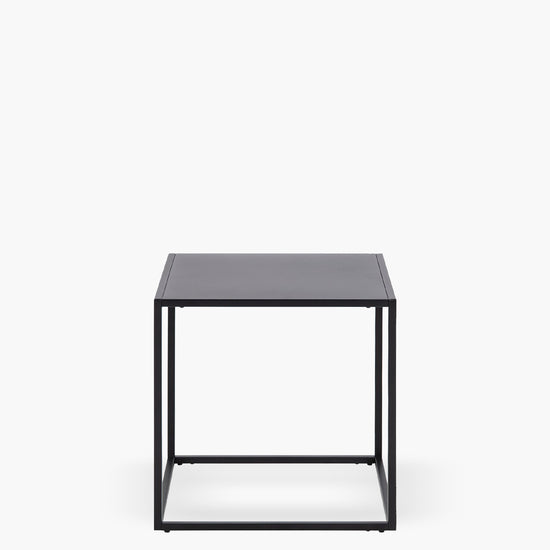 mesa-lateral-newton-negro-form-design