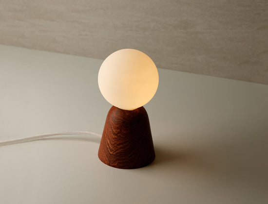 Lámpara de mesa C01