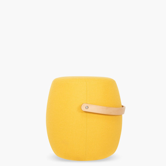 pouf-asa-de-madera-amarillo-form-design