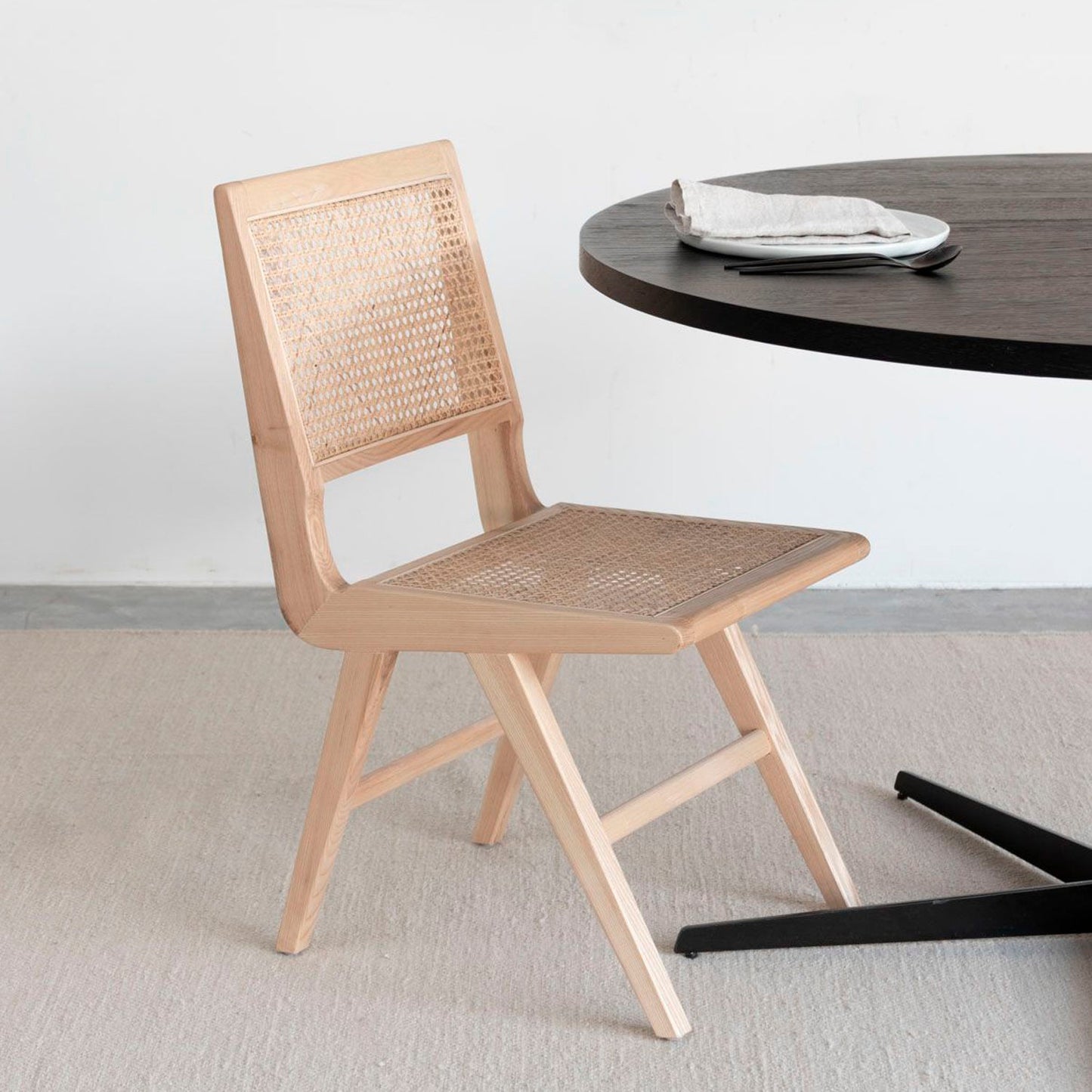 silla-comedor-madera-pierre-form-design