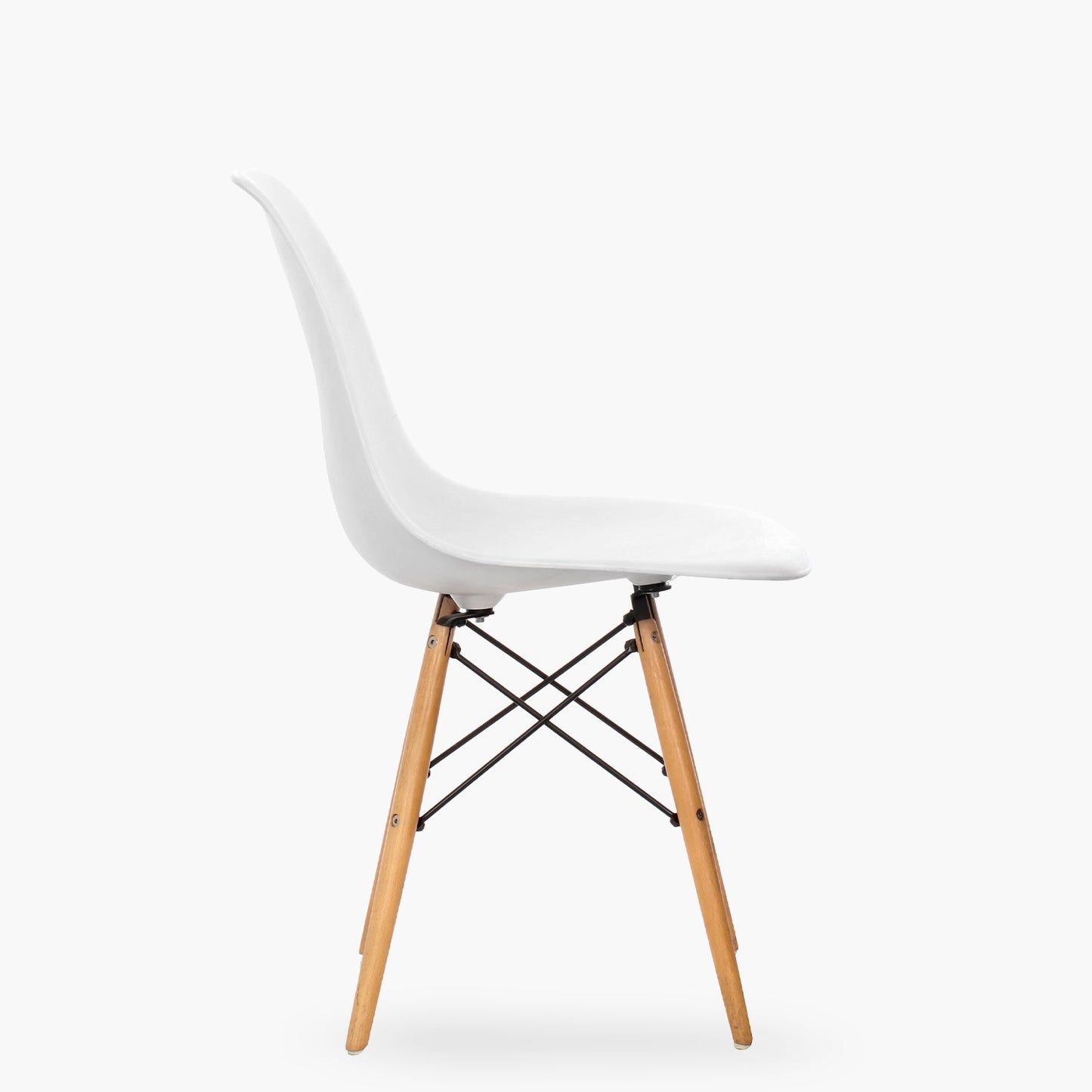 silla-dsw-replica-eames-blanco-form-design