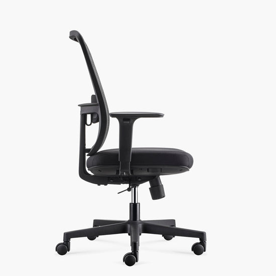 silla-ejecutiva-lotto-negro-form-design