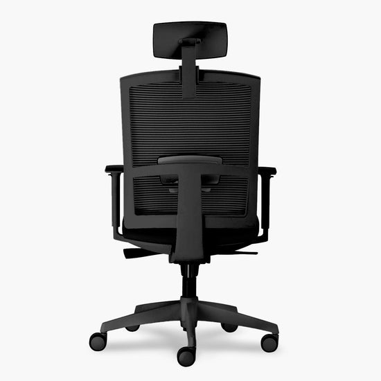 silla-oficina-taylor-syncro-negro-con-cabecero