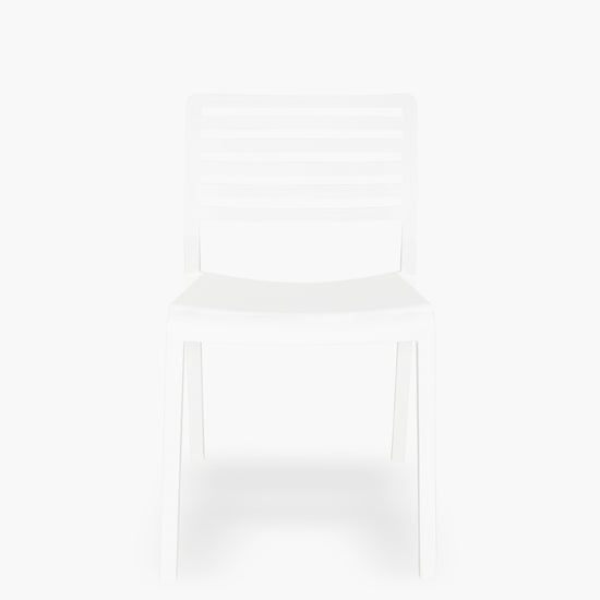 silla-plastico-terraza-barcelona-form-design