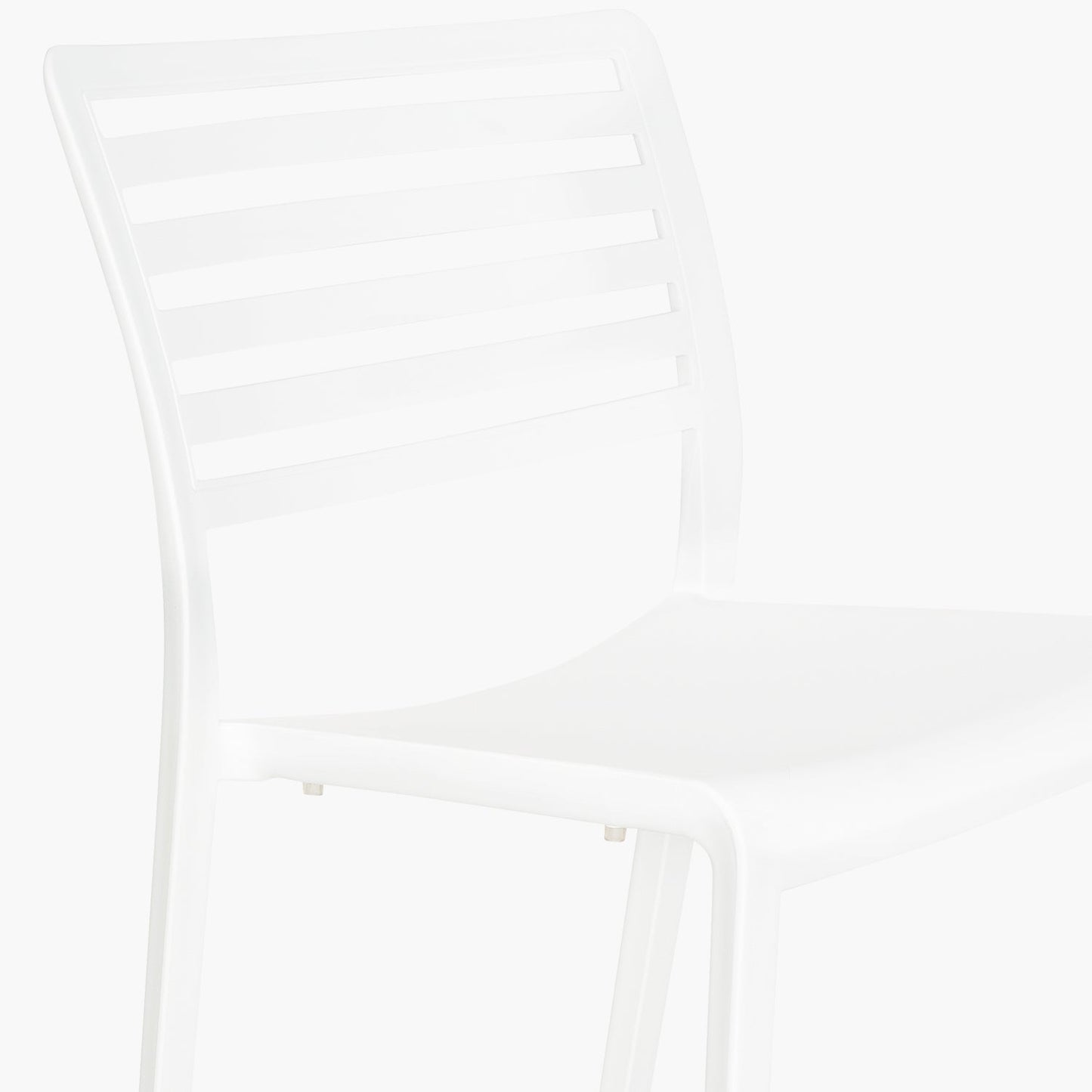 silla-plastico-terraza-barcelona-form-design