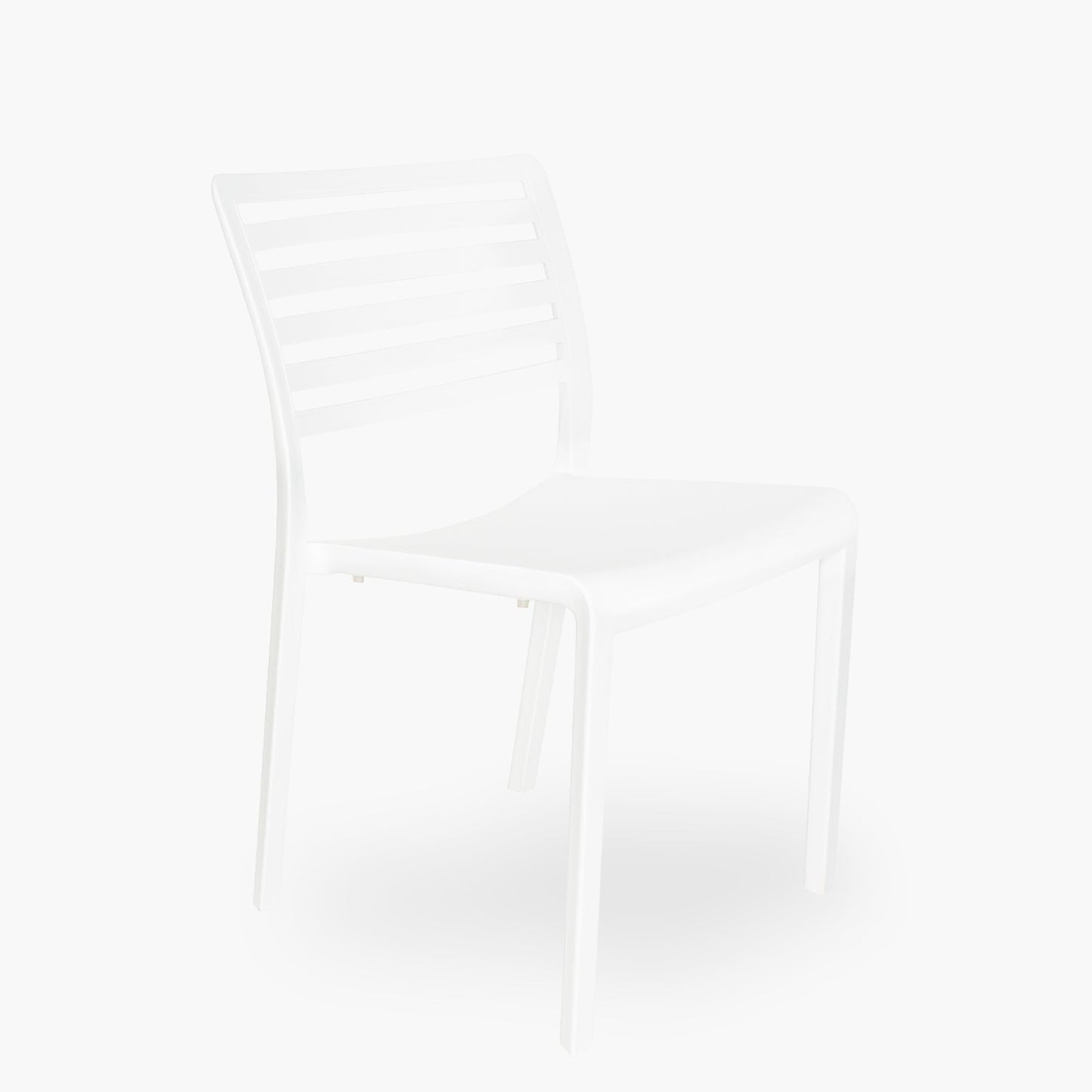 silla-plastico-terraza-barcelona-form-design