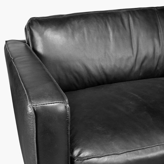 sofa-3c-sinatra-cuero-negro-form-design