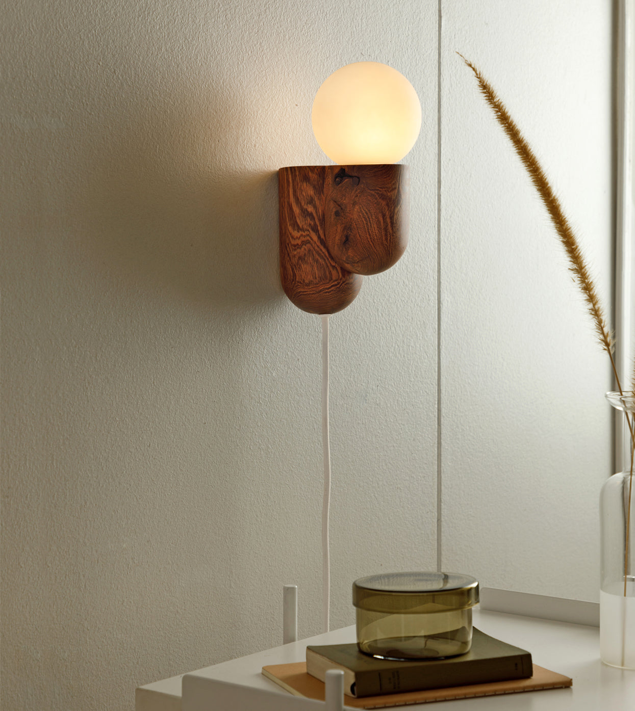 Lámpara de apliqué A02 Madera de Espino 10 x 13 x 23 cm