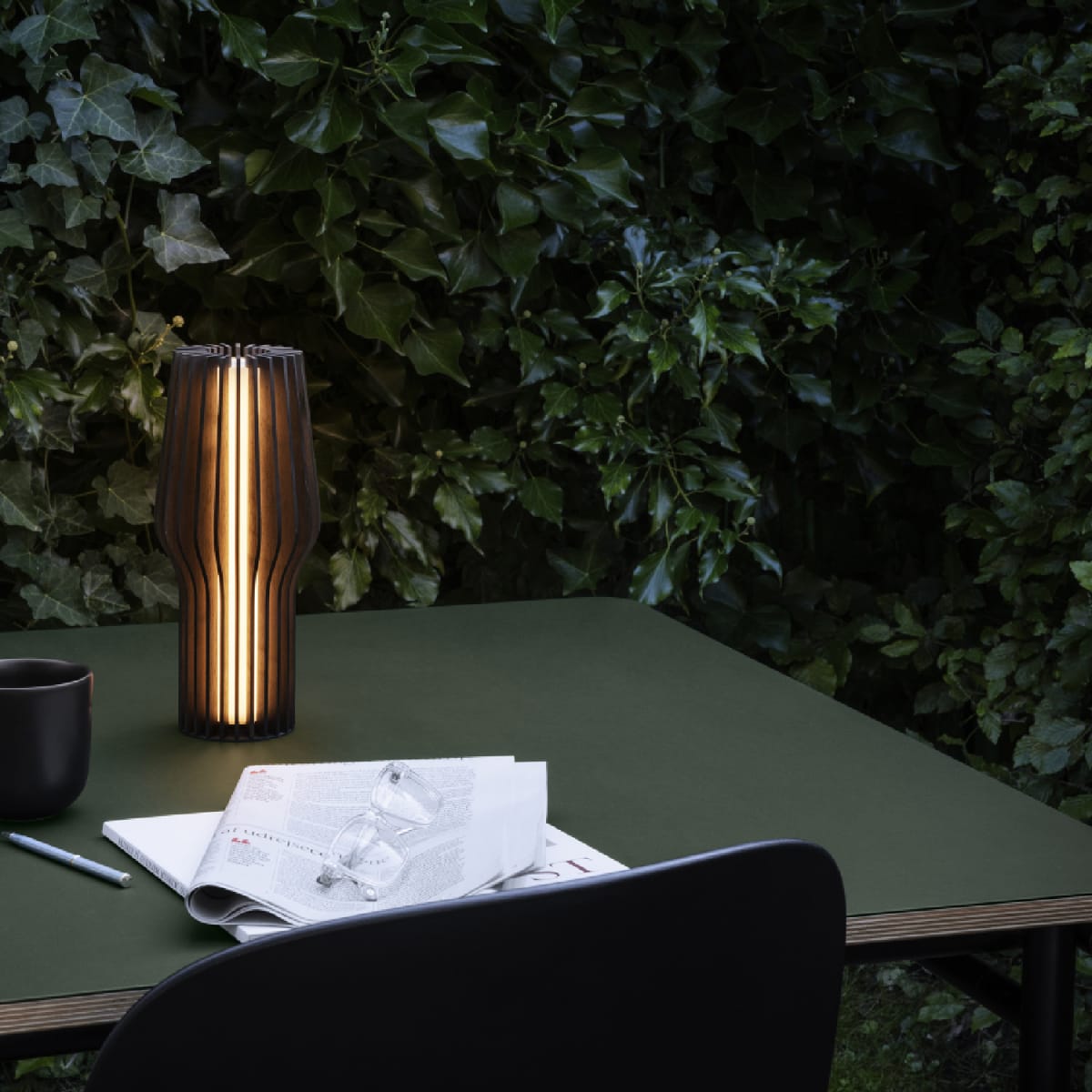 Lámpara Radiant LED Roble Ahumdo Eva Solo