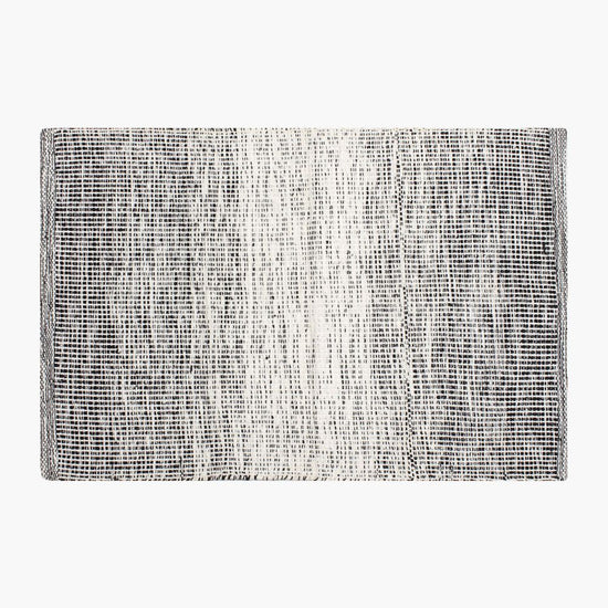 Cargar imagen en el visor de la galería, alfombra-algodon-cairo-300x400-negro-form-design
