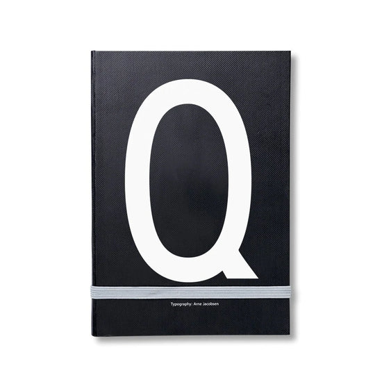 personal-notebook-con-letra-individual-de-la-a-a-la-z