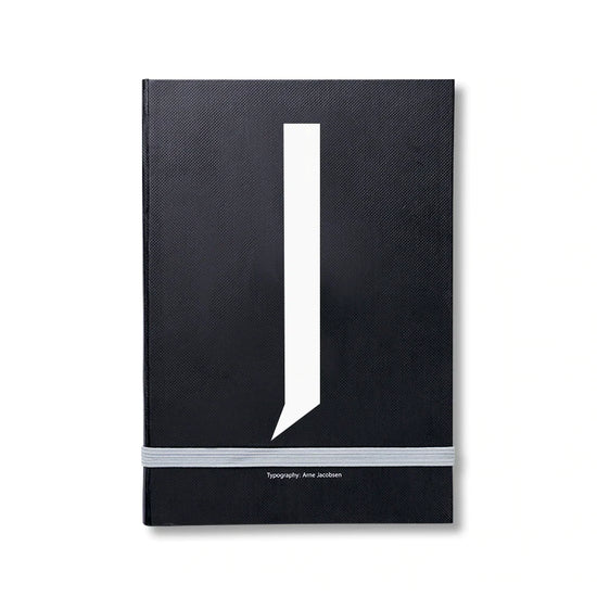 personal-notebook-con-letra-individual-de-la-a-a-la-z