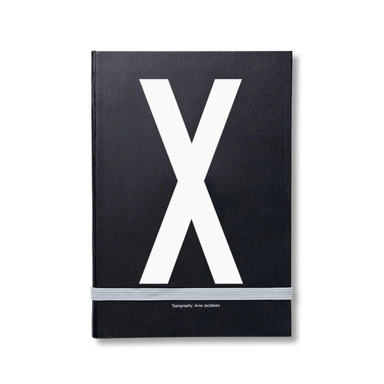 personal-notebook-con-letra-individual-de-la-a-a-la-z