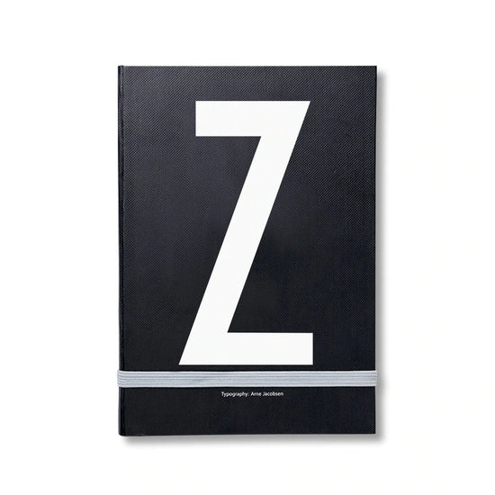 personal-notebook-con-letra-individual-de-la-a-a-la-z