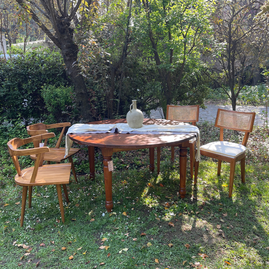 mesa-de-comedor-redonda-amanda-de-madera-de-pino-153-x-76-cm-hem