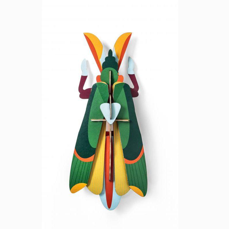 insecto-grande-grasshopper-studio-roof